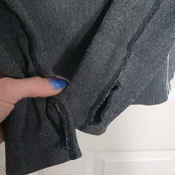 Athleta Black and Gray Hoodie Jacket Lg - Picture 9 of 10